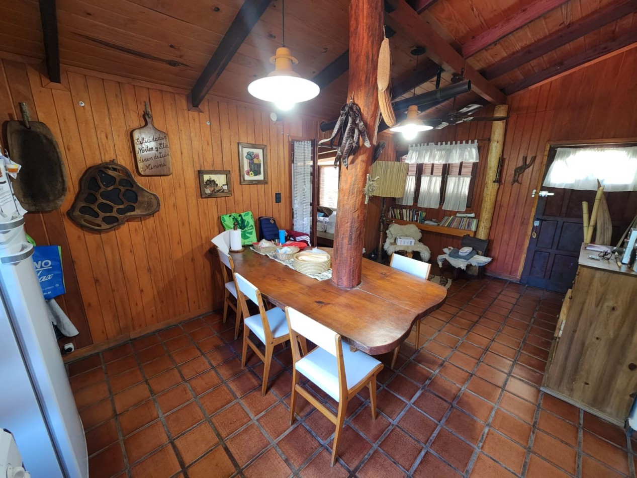 VENTA casa AMOBLADA con parque dos quinchos piscina Departamento independiente Yacanto camino a Los Linderos