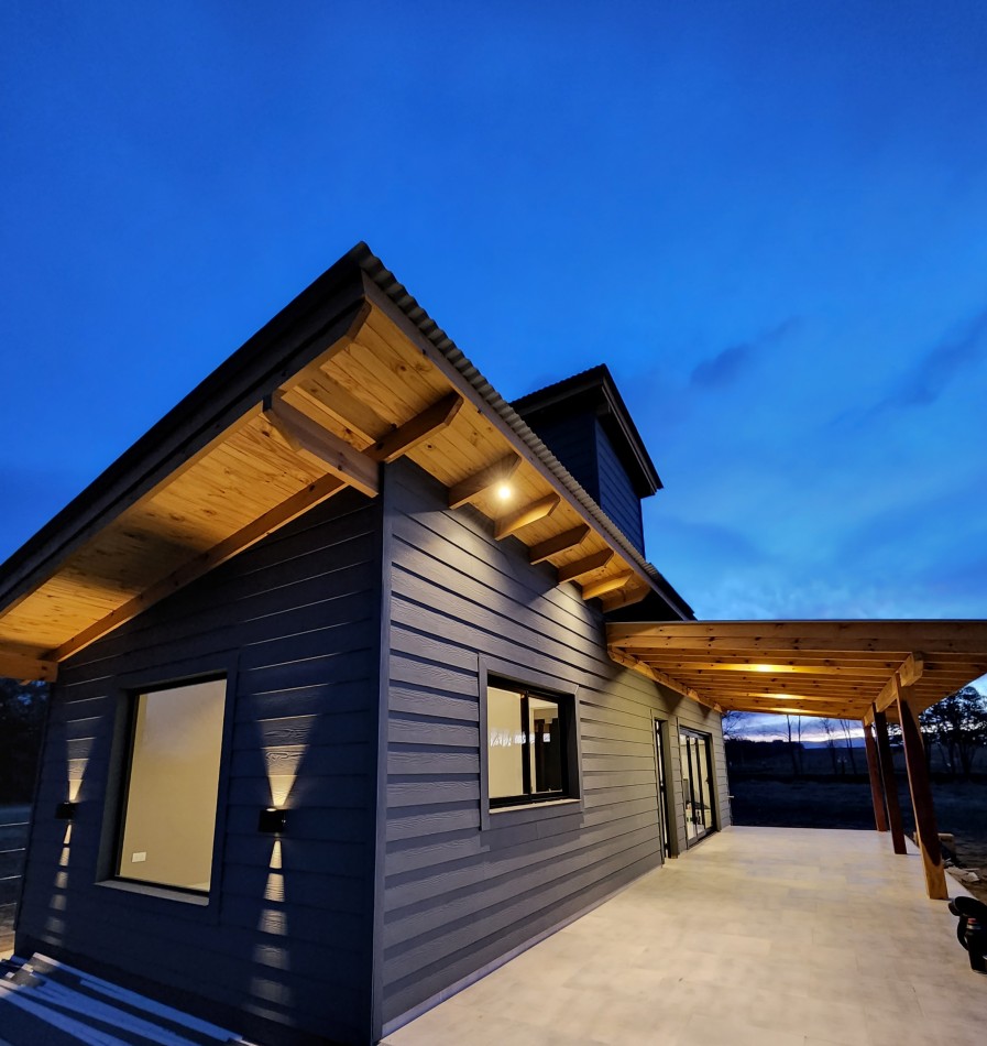 Casa a estrenar imponente vista a sierras muy proximo a perilago