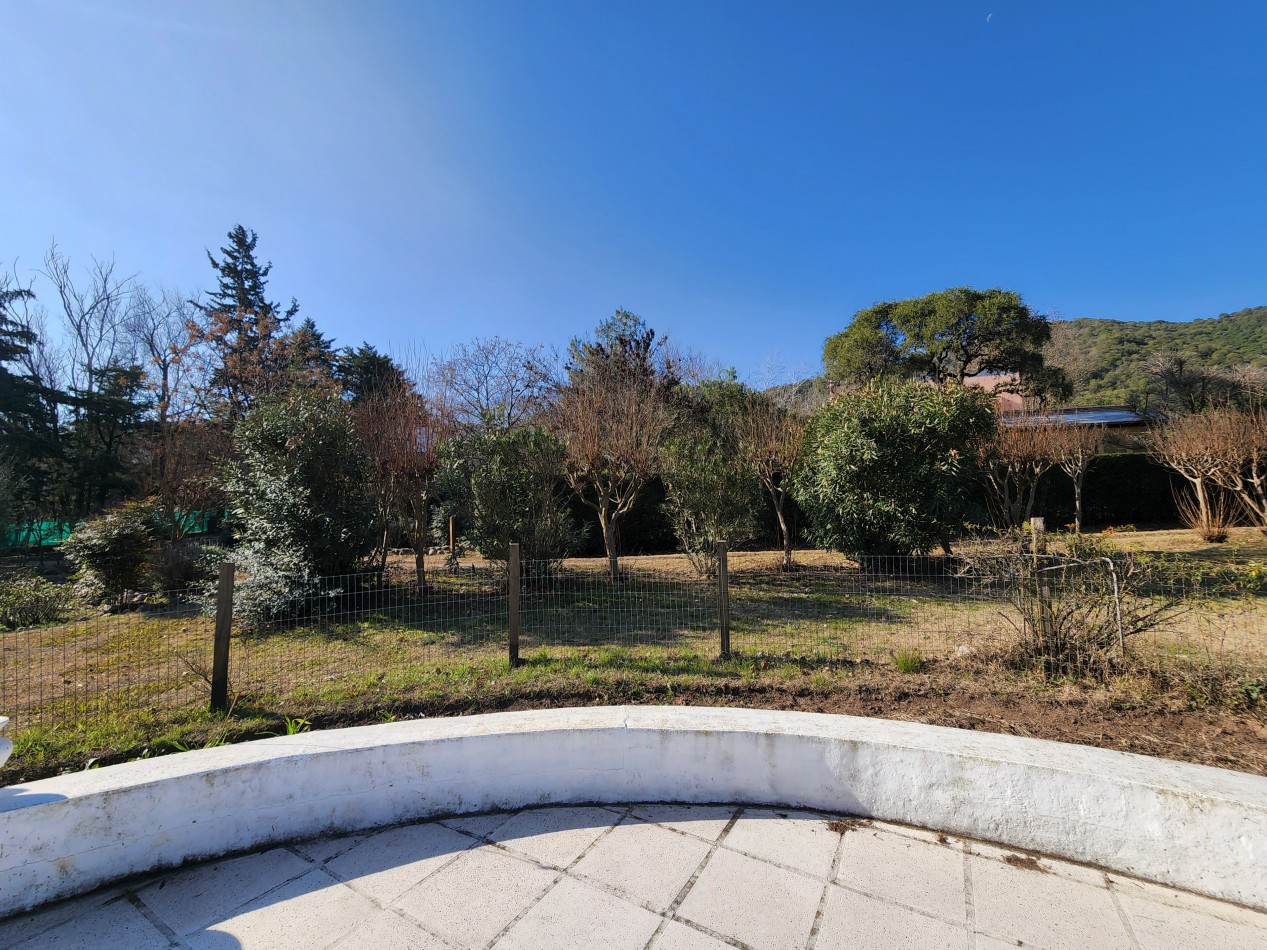 COMPLEJO DE CABAÑAS, SALON DE COMEDOR, CASA PRINCIPAL, PISCINA Y SALON COMERCIAL SOBRE RUTA