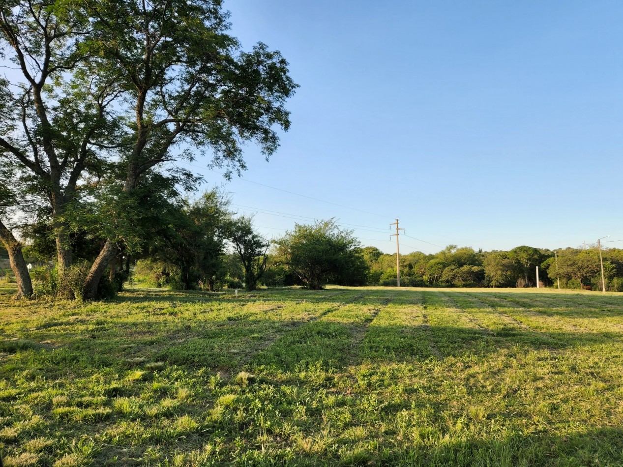 VENTA Excepcional loteo con costa de arroyo en el ingreso al pueblo Villa Amancay Calamuchita