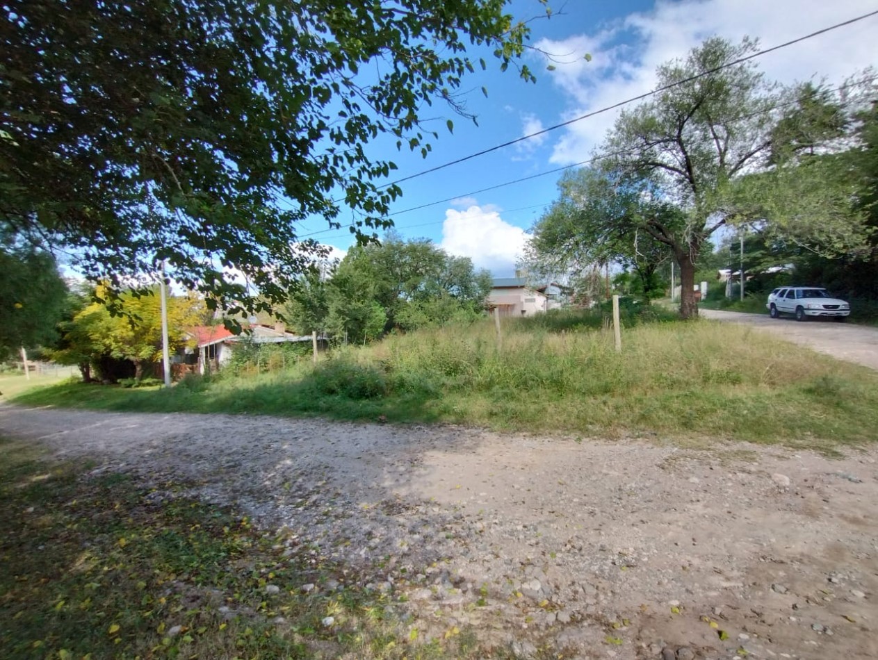 LOTE CON MARAVILLOSA VISTA A SIERRAS CHICAS A 200 MTS DEL RIO
