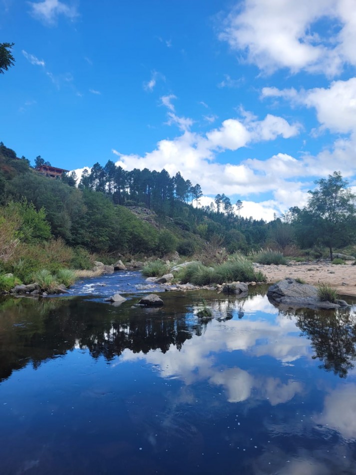 VENTA CAMPO COSTA A RIO SOBRE RUTA ENERGIA ELECTRICA VEGETACION Y VISTAS PANORAMICAS INTIYACO
