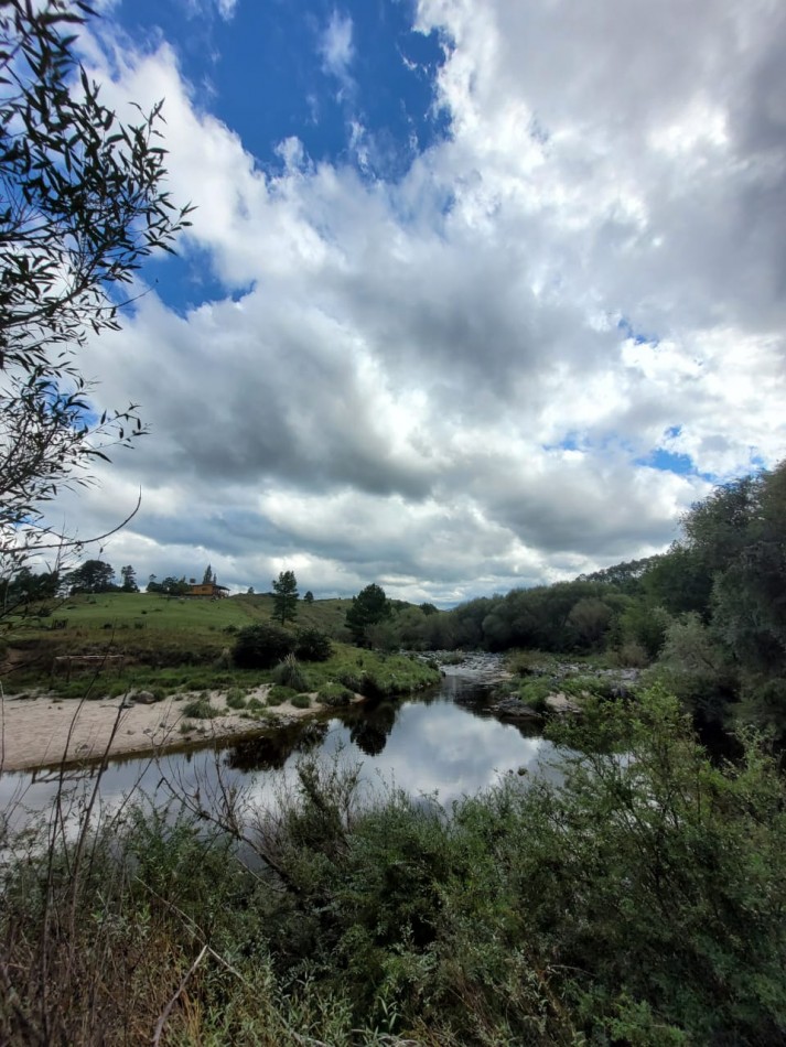 VENTA CAMPO COSTA A RIO SOBRE RUTA ENERGIA ELECTRICA VEGETACION Y VISTAS PANORAMICAS INTIYACO