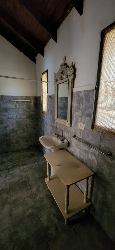 VENTA CASA 3 DORMITORIOS ZONA CENTRO VILLA GENERAL BELGRANO A 100 MTS DE LA TERMINAL