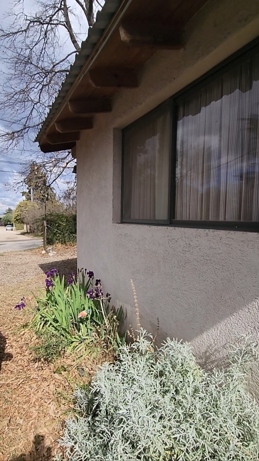 VENTA CASA 3 DORMITORIOS ZONA CENTRO VILLA GENERAL BELGRANO A 100 MTS DE LA TERMINAL