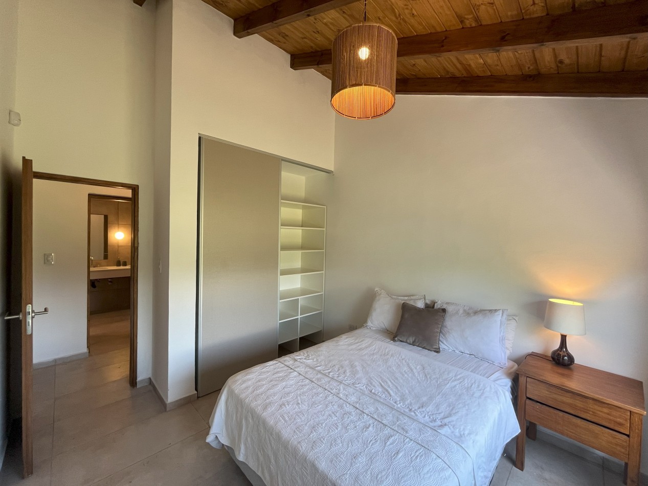 VENTA CASA MODERNA A ESTRENAR 2 DORMITORIOS PARQUE