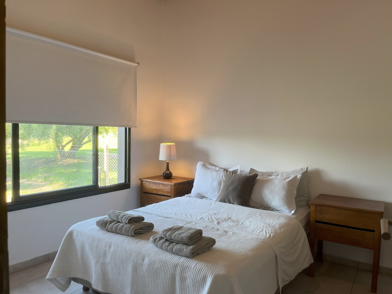 VENTA CASA MODERNA A ESTRENAR 2 DORMITORIOS PARQUE