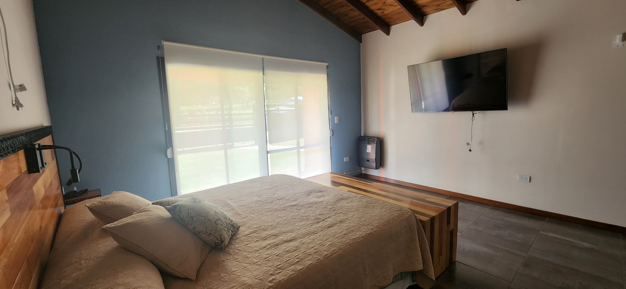Venta Dos casas piscina amplio parque impomente vista a sierras