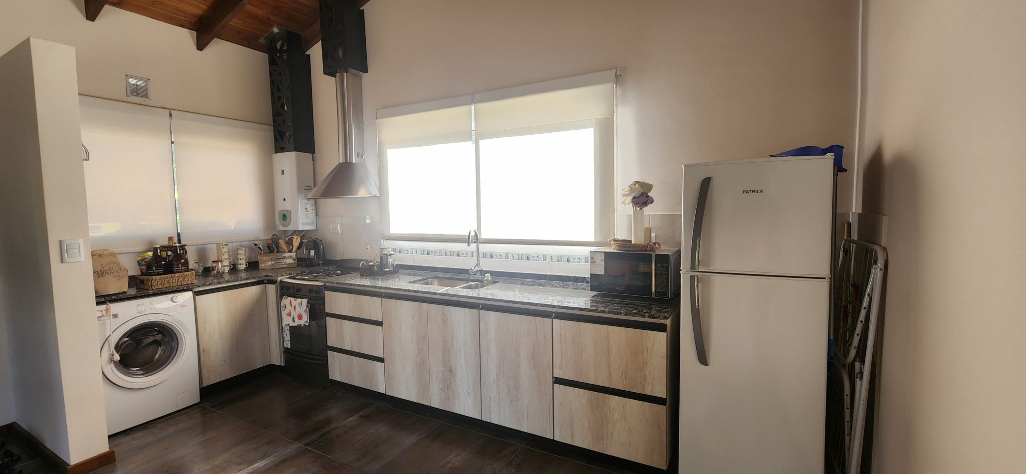 Venta Dos casas piscina amplio parque impomente vista a sierras