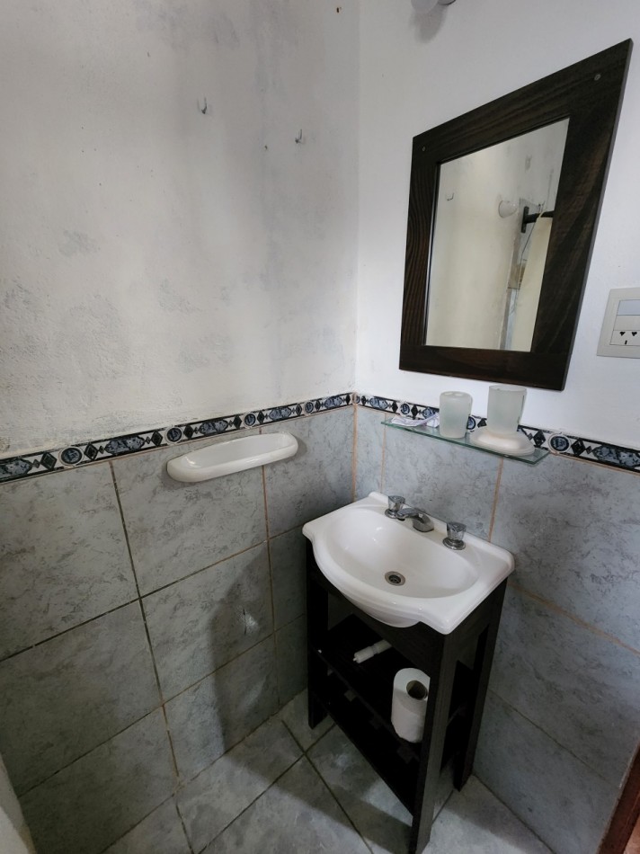 VENTA casa AMOBLADA con parque dos quinchos piscina Departamento independiente Yacanto camino a Los Linderos