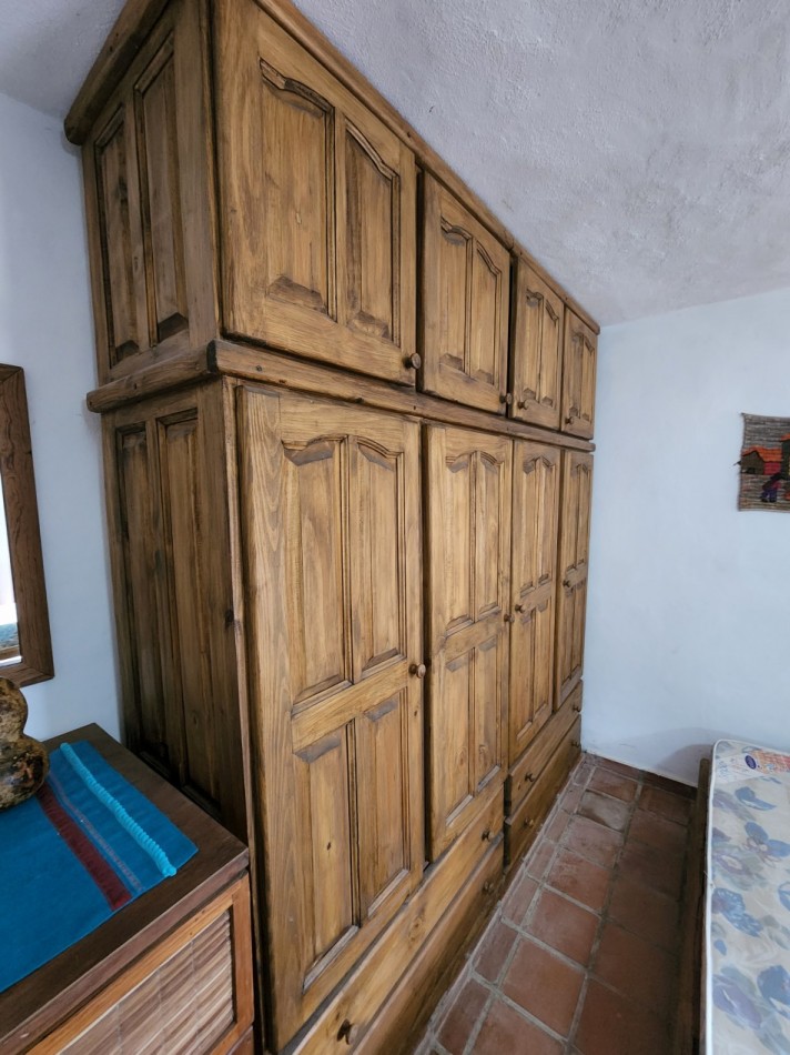 VENTA casa AMOBLADA con parque dos quinchos piscina Departamento independiente Yacanto camino a Los Linderos