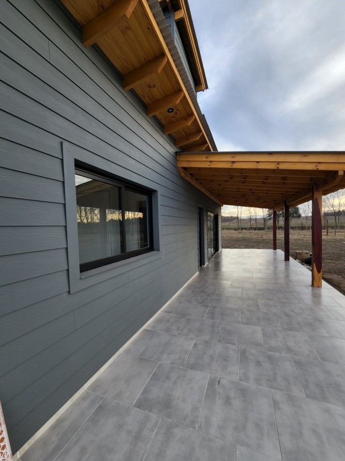 Casa a estrenar imponente vista a sierras muy proximo a perilago