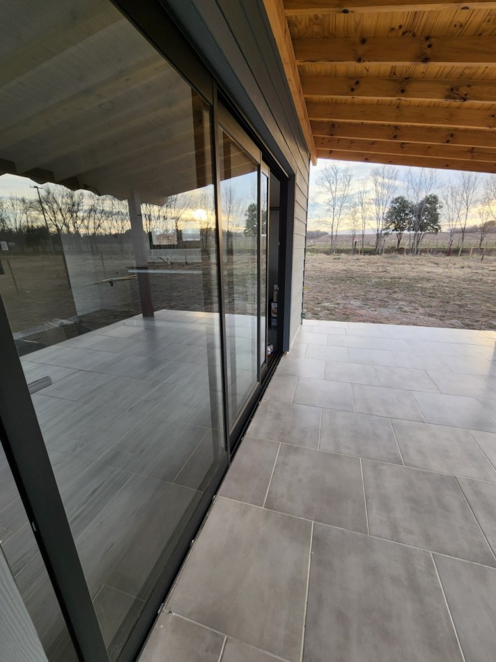Casa a estrenar imponente vista a sierras muy proximo a perilago