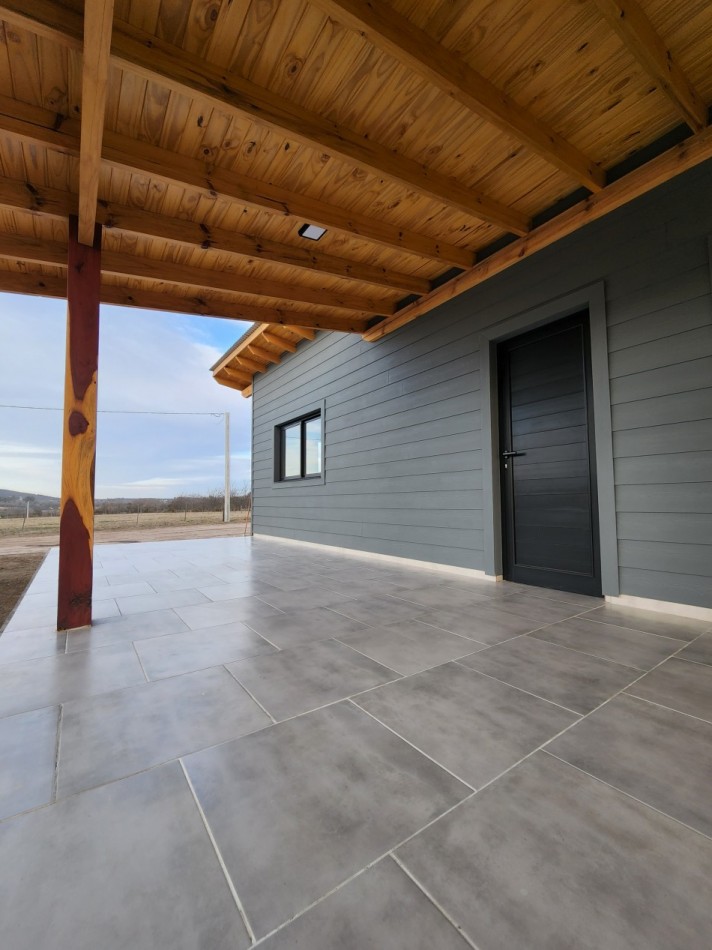 Casa a estrenar imponente vista a sierras muy proximo a perilago