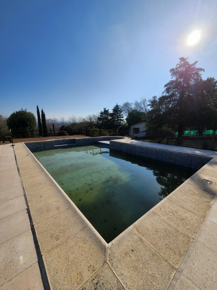 COMPLEJO DE CABAÑAS, SALON DE COMEDOR, CASA PRINCIPAL, PISCINA Y SALON COMERCIAL SOBRE RUTA