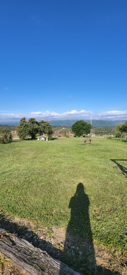Venta casa 2 dorm amplio parque vistas a sierras Calamuchita