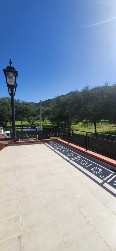 Venta Dos casas piscina amplio parque impomente vista a sierras