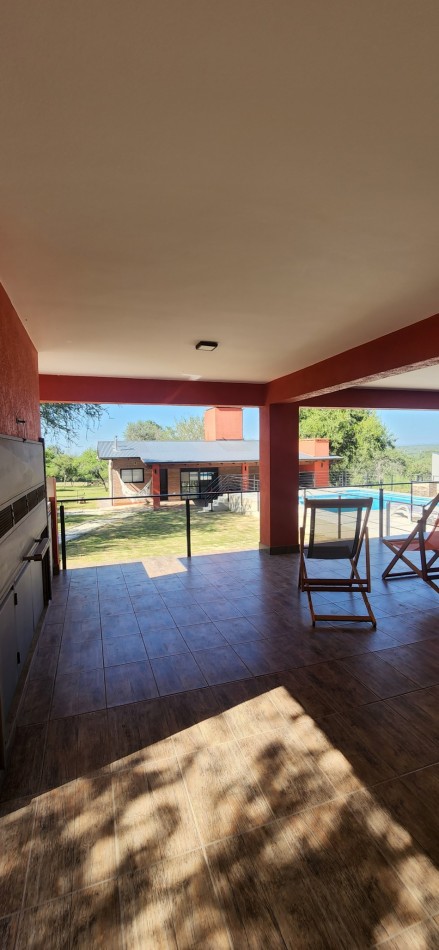 Venta Dos casas piscina amplio parque impomente vista a sierras