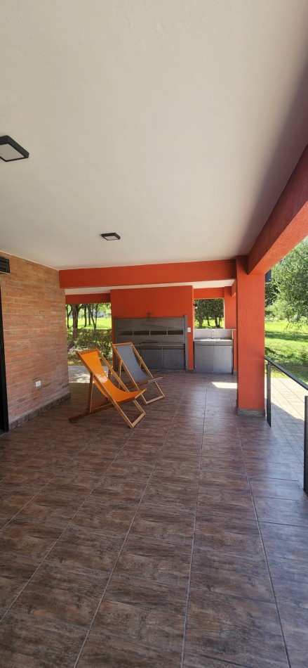 Venta Dos casas piscina amplio parque impomente vista a sierras