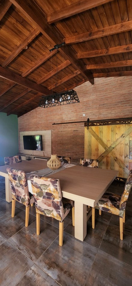 Venta Dos casas piscina amplio parque impomente vista a sierras
