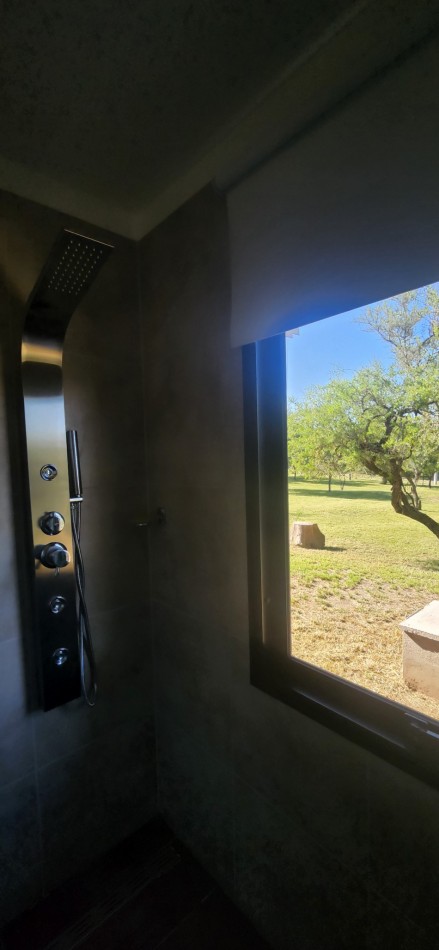 Venta Dos casas piscina amplio parque impomente vista a sierras