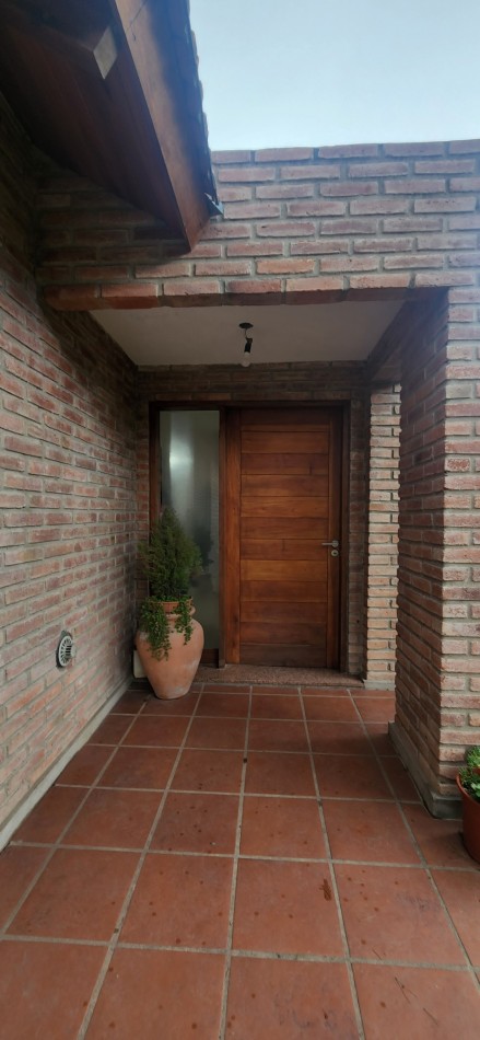 VENTA CASA 3 DORMITORIOS GAS NATURAL VILLA GRAL BELGRANO CALAMUCHITA