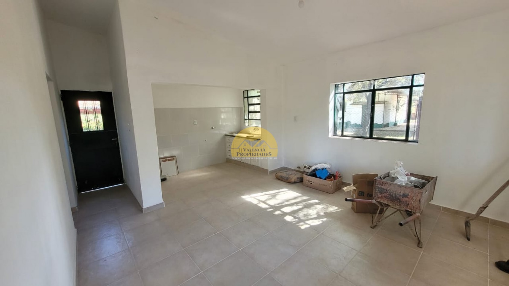 CASA RECICLADA A NUEVO 2 AMBIENTES VILLA RUMIPAL