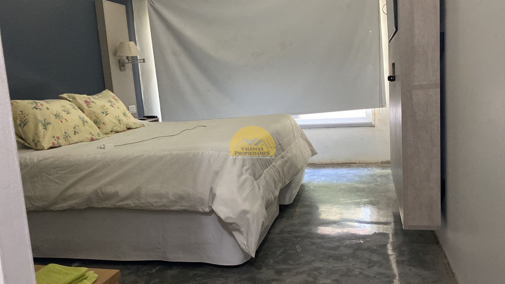 VENTA CASA 2 DORMITORIOS QUINCHO PISCINA CON COSTA A RIO SANTA ROSA CALAMUCHITA
