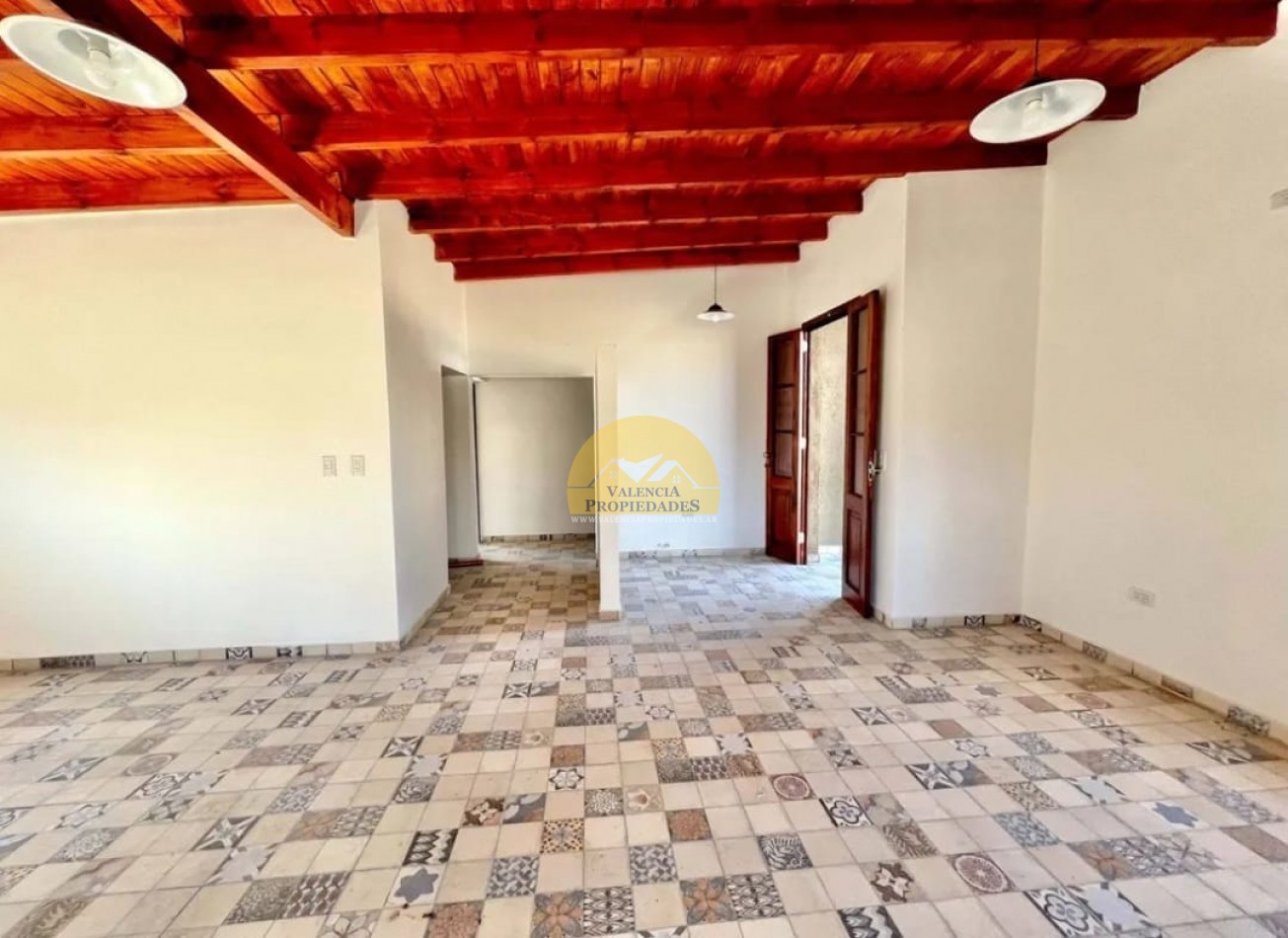 VENTA CASA A ESTRENAR 3 AMBIENTES SOBRE ESQUINA EN AMPLIO LOTE A METROS ARROYO AMBOY
