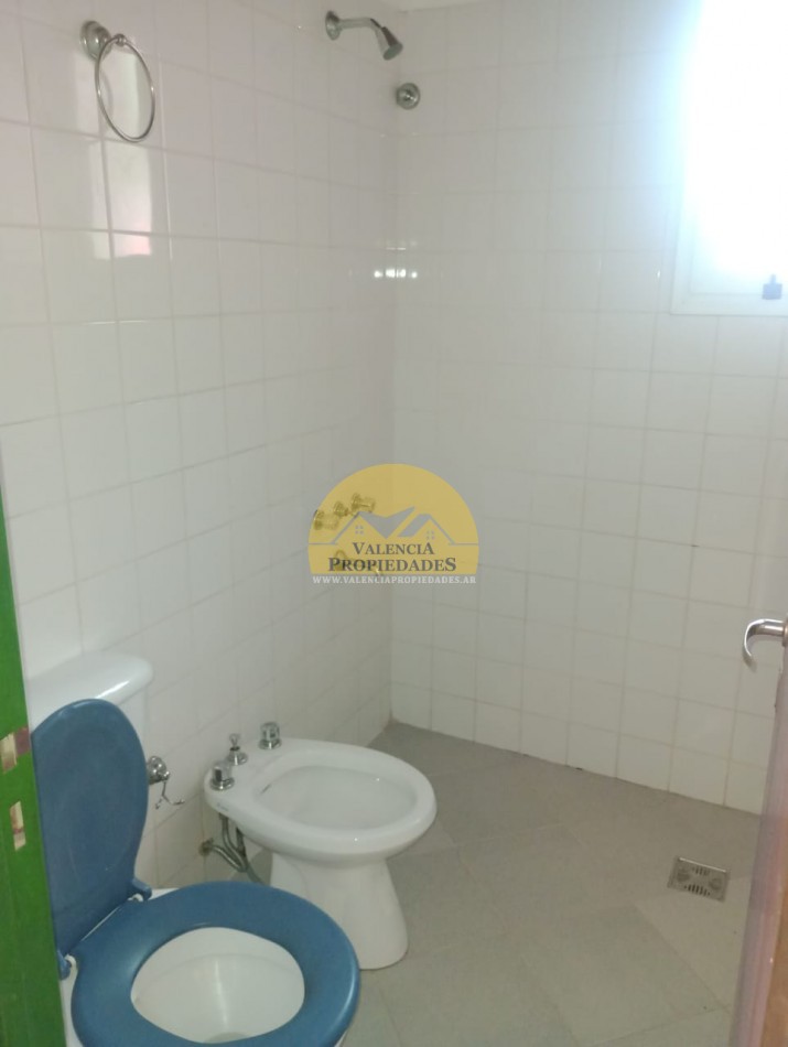 ALQUILER PERMANENTE BARRIO GUEMES PH SIN EXPENSAS CON PATIO IDEAL ESTUDIANTES FRENTE A HOSPITAL MISERICORDIA