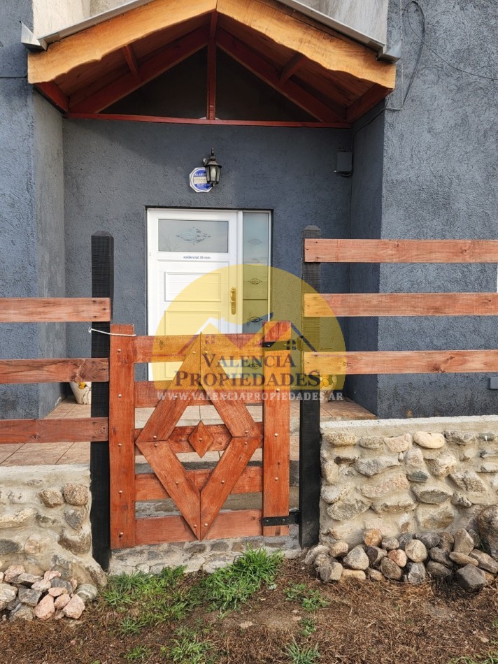 *RETASADA* VENTA CASA CON PISCINA MAS CABAÑA A MTS RIO SANTA ROSA DE CALAMUCHITA
