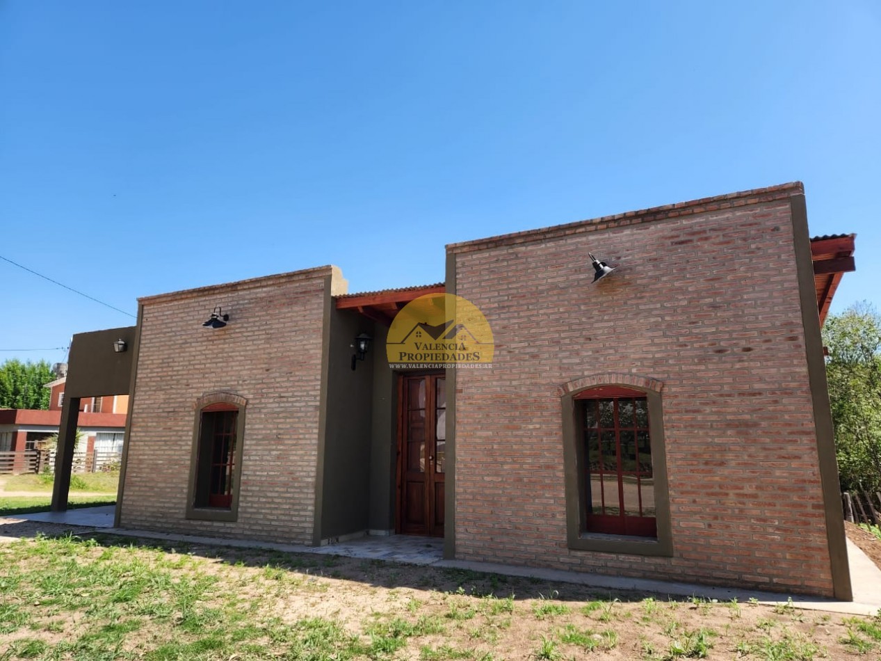 VENTA CASA A ESTRENAR 3 AMBIENTES SOBRE ESQUINA EN AMPLIO LOTE A METROS ARROYO AMBOY