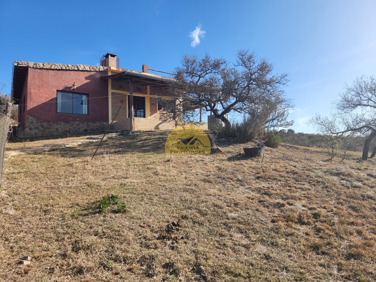 VENTA CASA DE CAMPO EN LOTE DE 6000 METROS HERMOSA VISTA Y ENTORNO SANTA MONICA SANTA ROSA DE CALAMUCHITA