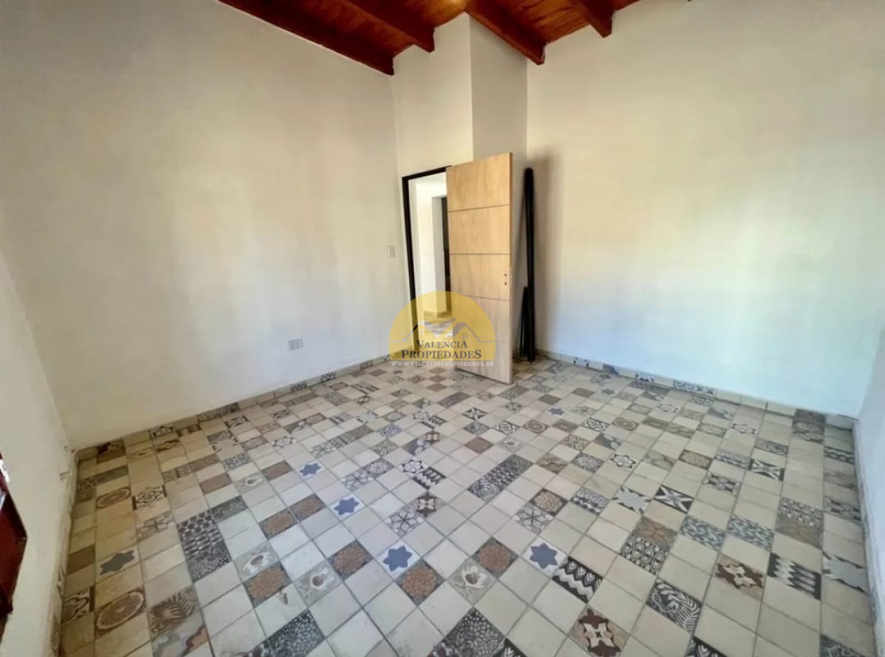 VENTA CASA A ESTRENAR 3 AMBIENTES SOBRE ESQUINA EN AMPLIO LOTE A METROS ARROYO AMBOY
