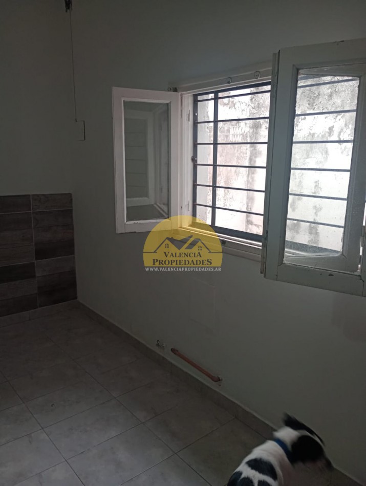 ALQUILER PERMANENTE 3 AMBIENTES FRENTE A HOSPITAL MISERICORDIA GUEMES IDEAL ESTUDIANTES PH CON PATIO
