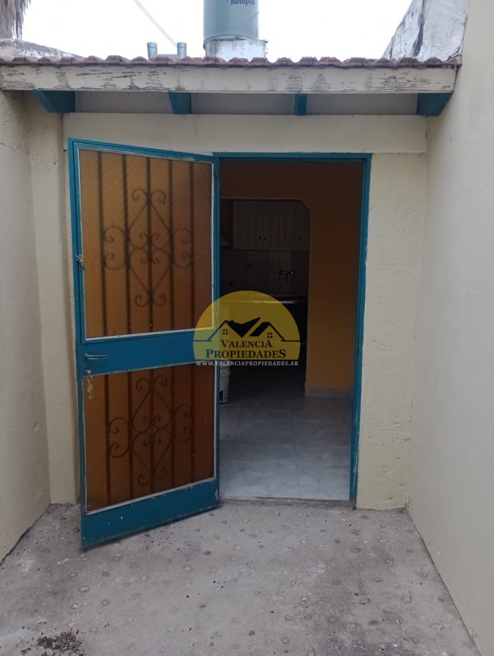 ALQUILER PERMANENTE 3 AMBIENTES FRENTE A HOSPITAL MISERICORDIA GUEMES IDEAL ESTUDIANTES PH CON PATIO