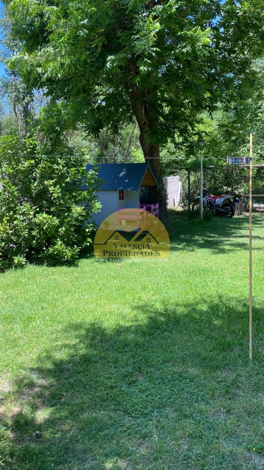 VENTA CASA 2 DORMITORIOS QUINCHO PISCINA CON COSTA A RIO SANTA ROSA CALAMUCHITA