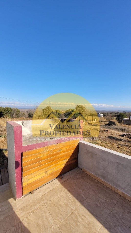 Casa a estrenar 3 ambientes balcon aterrazado y parrilla con amplia vista El Torreon