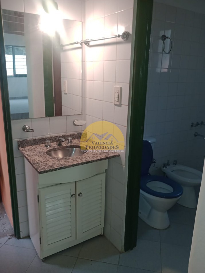 ALQUILER PERMANENTE BARRIO GUEMES PH SIN EXPENSAS CON PATIO IDEAL ESTUDIANTES FRENTE A HOSPITAL MISERICORDIA