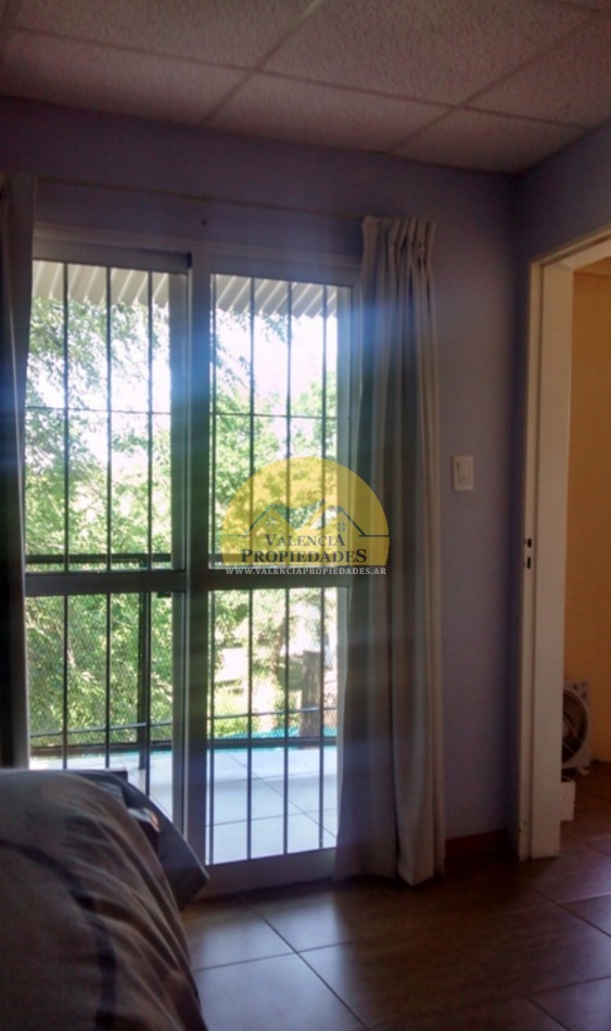 Venta casa 2 dormitorios con garage parque y piscina a metros rio Santa Rosa Calamuchita