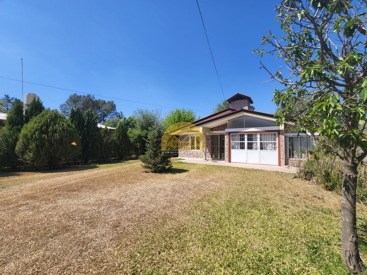 VENTA CASA 2 DORMITORIOS AMPLIO PARQUE CON FRUTALES SANTA ROSA DE CALAMUCHITA