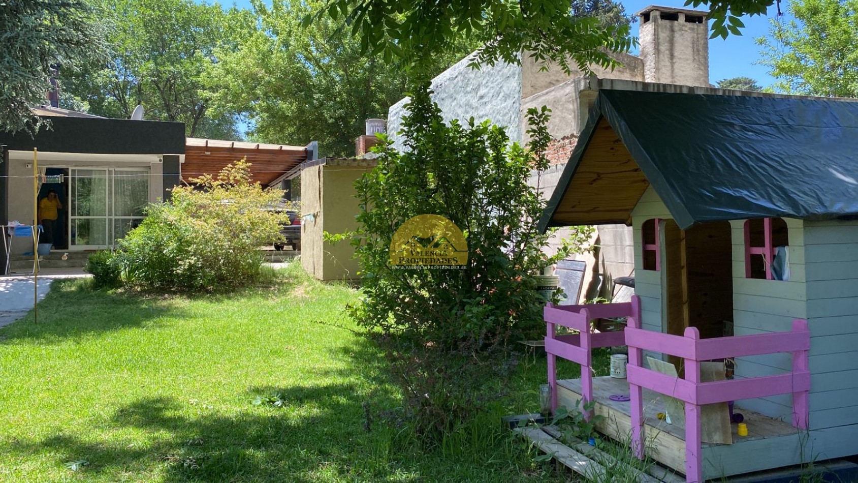 VENTA CASA 2 DORMITORIOS QUINCHO PISCINA CON COSTA A RIO SANTA ROSA CALAMUCHITA