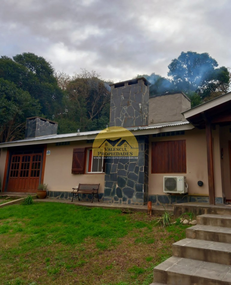 Hermosa casa en Villa Gral Belgrano zona residencial 5 ambientes