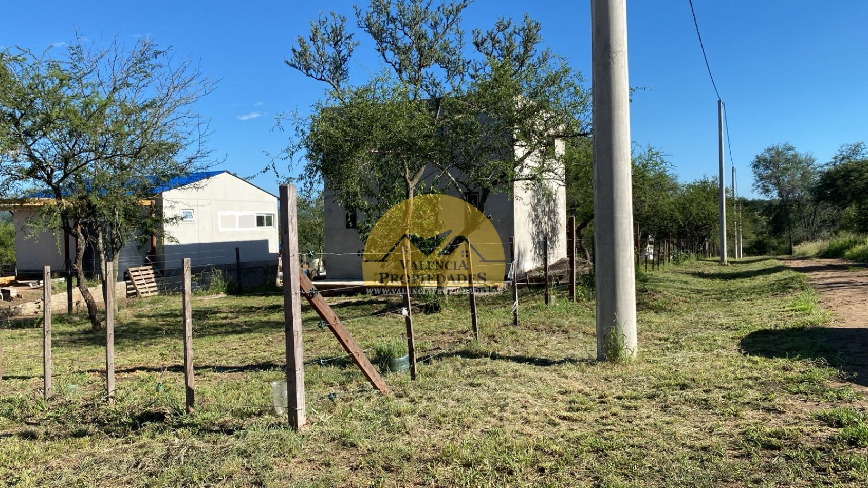 VENTA CASA ECONOMICA SANTA ROSA DE CALAMUCHITA