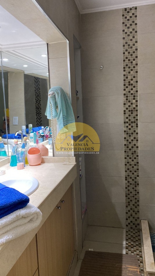 VENTA CASA 2 DORMITORIOS QUINCHO PISCINA CON COSTA A RIO SANTA ROSA CALAMUCHITA
