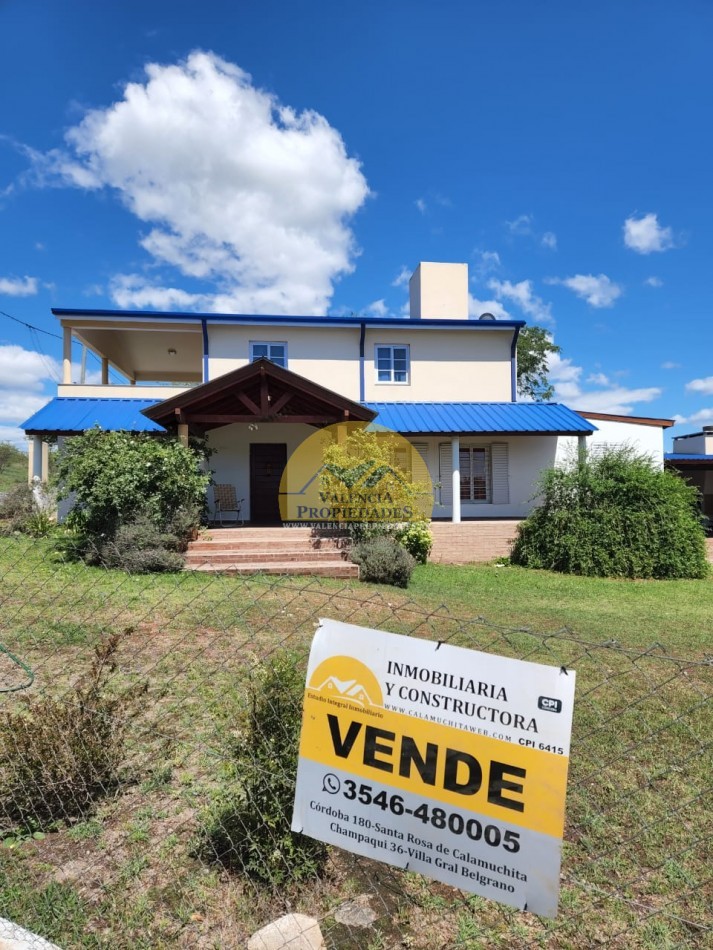 CASA EN CENTRO VILLA DEL DIQUE CON AMPLIO PARQUE GAS NATURAL