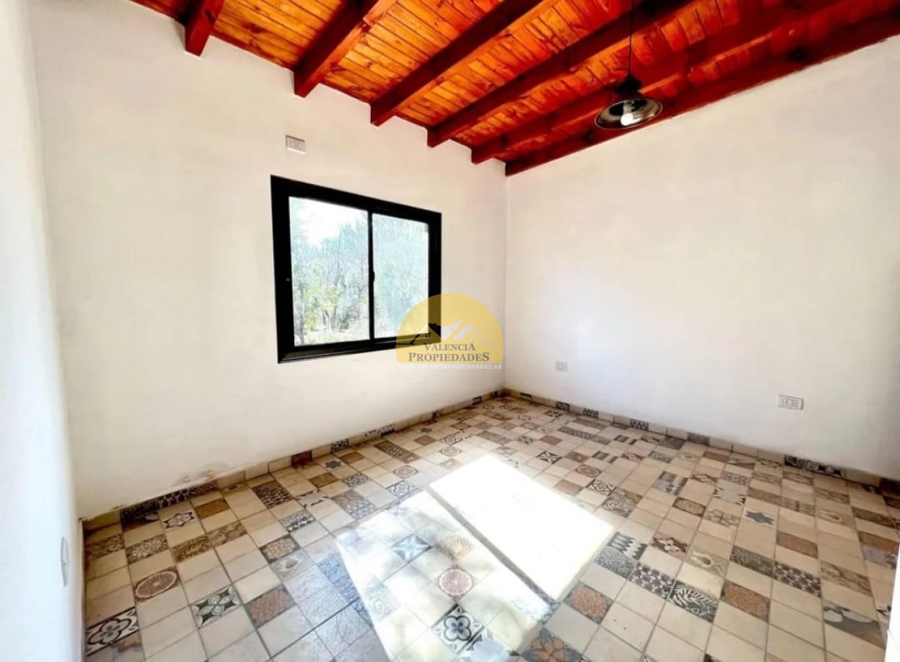 VENTA CASA A ESTRENAR 3 AMBIENTES SOBRE ESQUINA EN AMPLIO LOTE A METROS ARROYO AMBOY