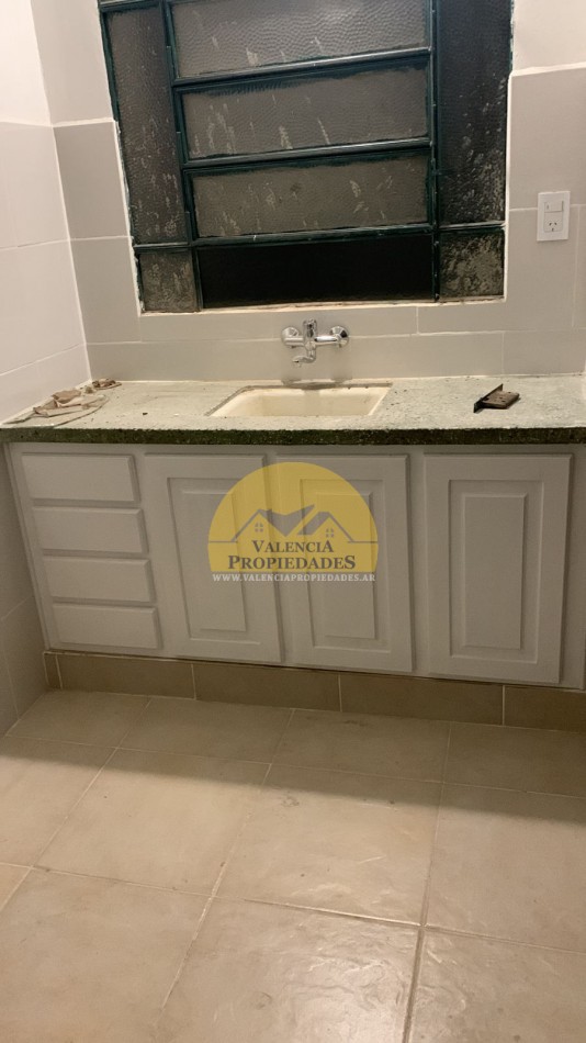 CASA RECICLADA A NUEVO 2 AMBIENTES VILLA RUMIPAL