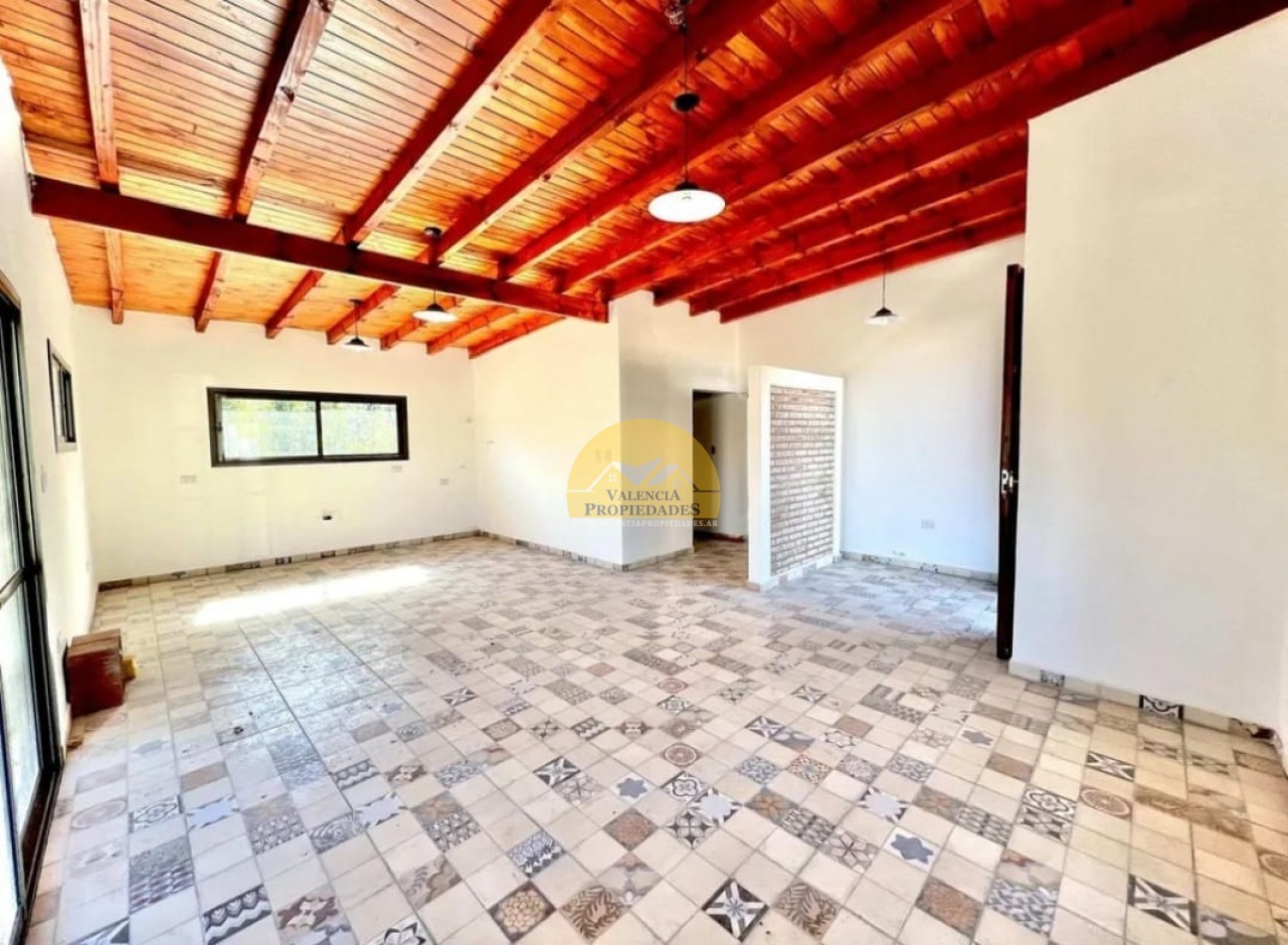 VENTA CASA A ESTRENAR 3 AMBIENTES SOBRE ESQUINA EN AMPLIO LOTE A METROS ARROYO AMBOY