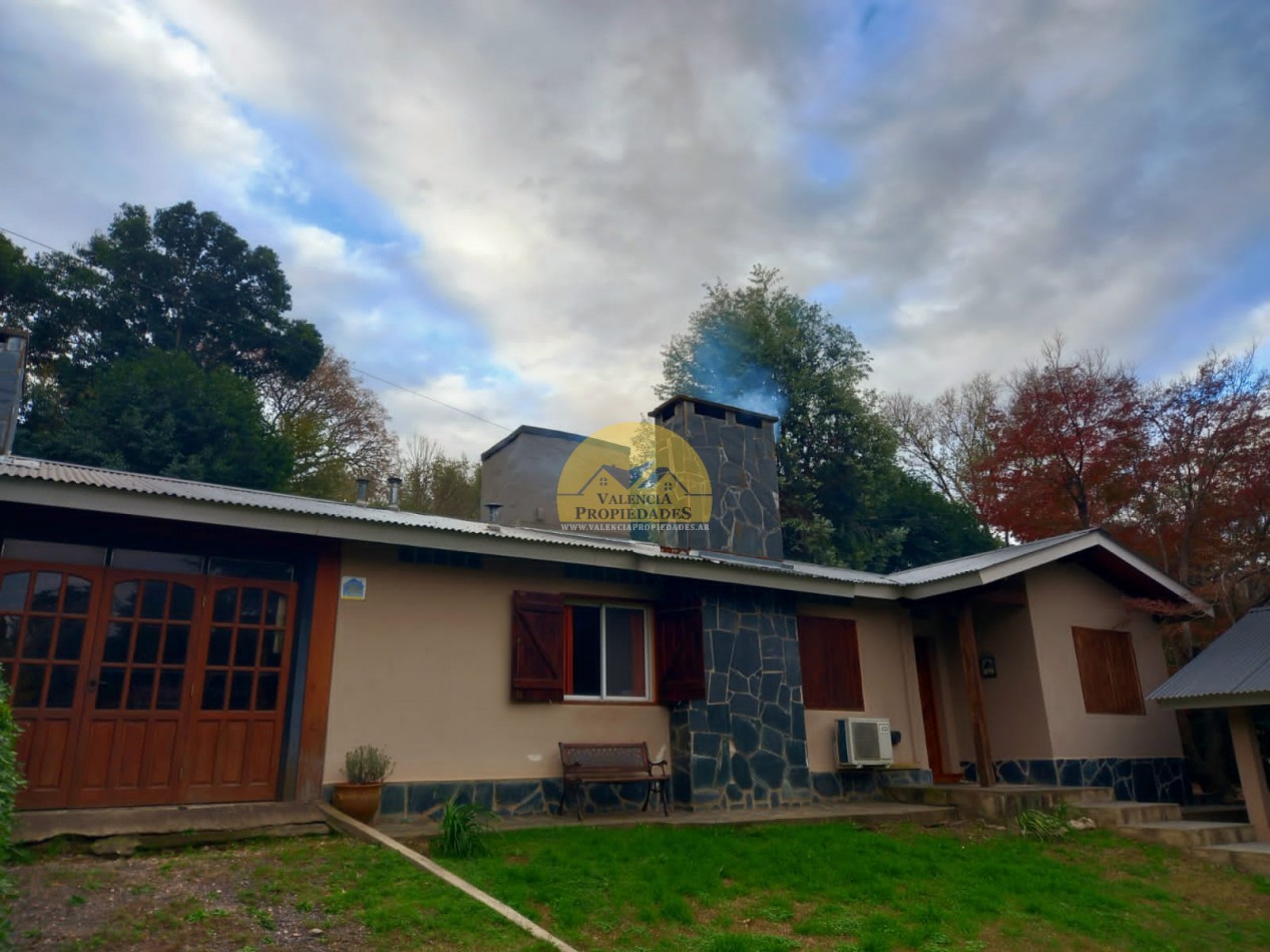 Hermosa casa en Villa Gral Belgrano zona residencial 5 ambientes